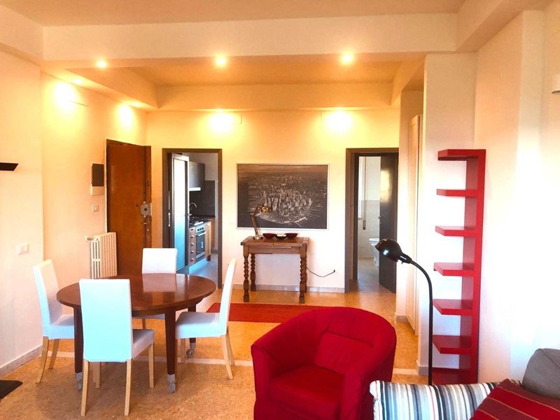 Trilocale in Affitto a Carrara, zona Marina di Carrara, 900&euro;, 60 m², arredato
