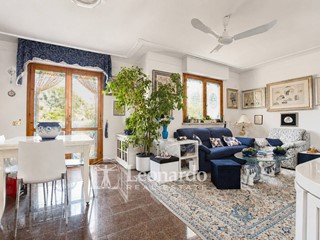 Appartamento in Vendita a Viareggio, 285'000&euro;, 115 m²