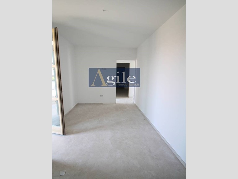 Appartamento in Vendita a Martinsicuro, 280'000&euro;, 142 m²