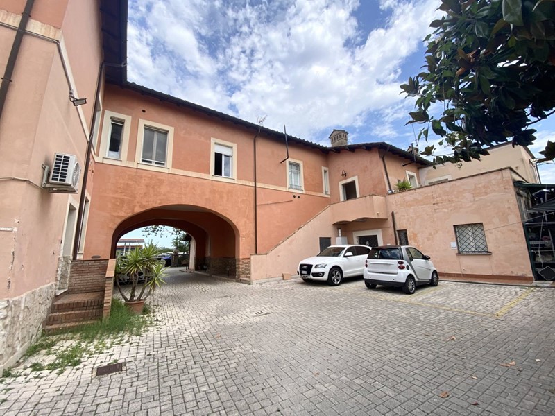Trilocale in Vendita a Monterotondo, 155'000&euro;, 70 m²