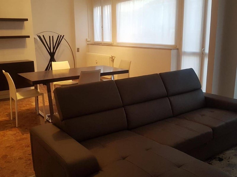 Trilocale in Vendita a Bergamo, 455'000&euro;, 171 m²