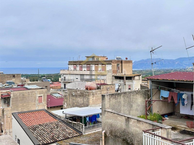 Trilocale in Vendita a Alcamo, 49'000&euro;, 120 m²