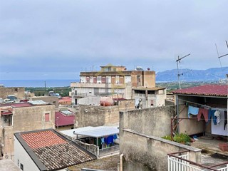 Trilocale in Vendita a Alcamo, 49'000&euro;, 120 m²