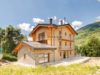 Trilocale in Vendita a Temù, 449'000&euro;, 100 m²