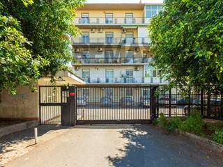 Appartamento in Vendita a Catania, 320'000&euro;, 220 m²