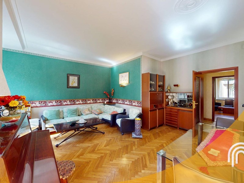 Appartamento in Vendita a Torino, 275'000&euro;, 120 m²