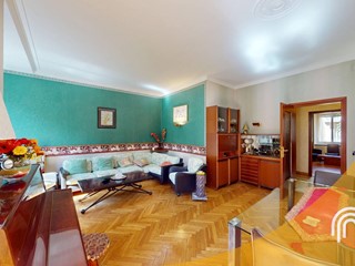 Appartamento in Vendita a Torino, 275'000&euro;, 120 m²