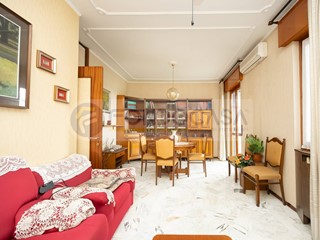 Trilocale in Vendita a Milano, 295'000&euro;, 90 m²