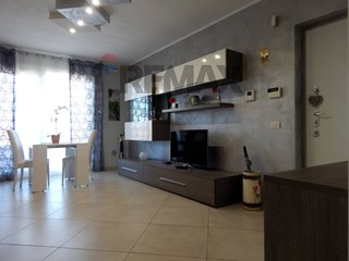 Trilocale in Affitto a Giussago, 850&euro;, 105 m²