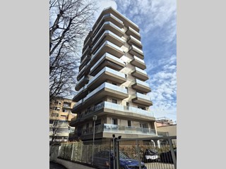 Bilocale in Affitto a Bologna, 1'250&euro;, 65 m², arredato, con Box