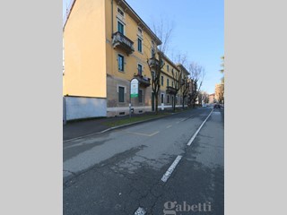 Trilocale in Vendita a Busto Arsizio, 99'000&euro;, 110 m²