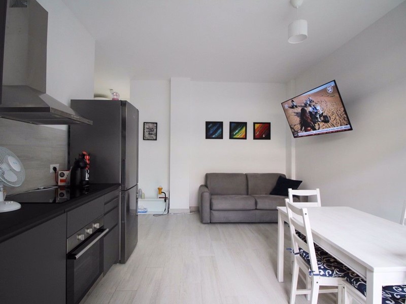 Trilocale in Affitto a Arona, 800&euro;, 60 m², arredato