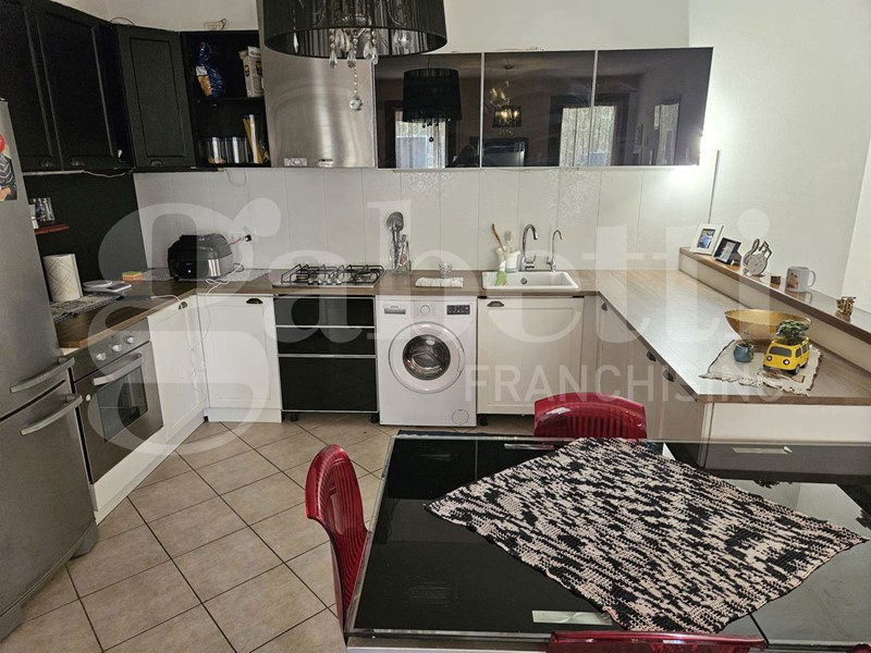 Quadrilocale in Vendita a Correzzola, 105'000&euro;, 93 m², arredato, con Box