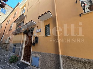 Appartamento in Vendita a Tortoreto, 149'000&euro;, 150 m², arredato