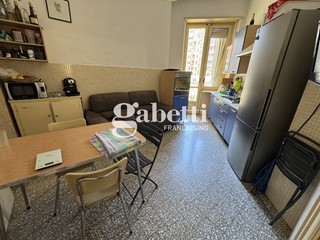 Quadrilocale in Affitto a Torino, 580&euro;, 136 m²