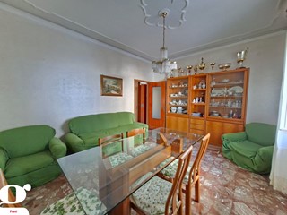 Quadrilocale in Vendita a Patti, 90'000&euro;, 114 m²