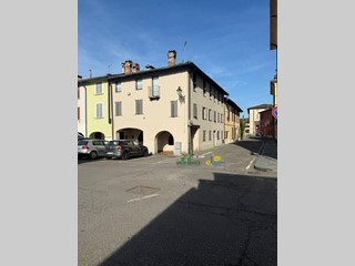 Trilocale in Affitto a Fontanellato, 800&euro;, 125 m²