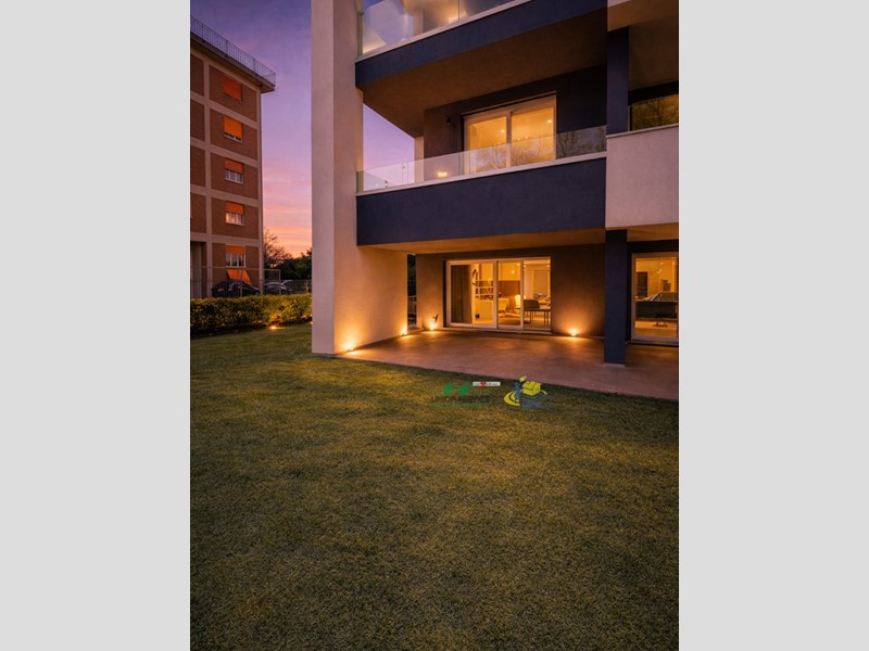 Quadrilocale in Vendita a Parma, 550'000&euro;, 148 m², con Box
