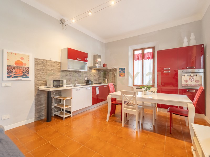 Appartamento in Vendita a Roma, 1'350&euro;, 72 m², arredato
