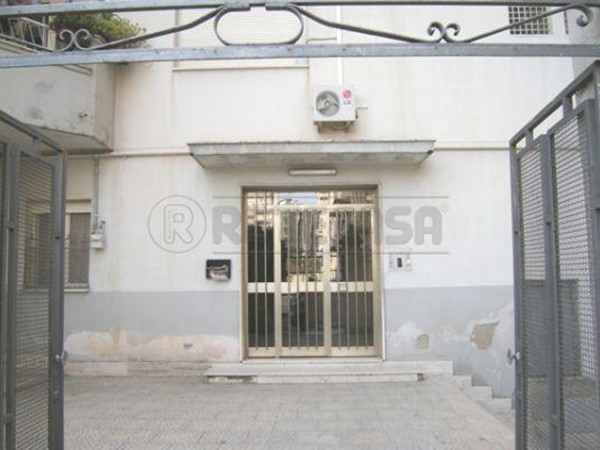 Trilocale in Affitto a Caltanissetta, zona viale Trieste, 350&euro;, 90 m²