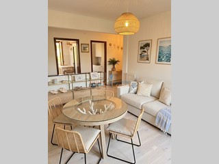 Quadrilocale in Vendita a Massa, 240'000&euro;, 80 m², con Box