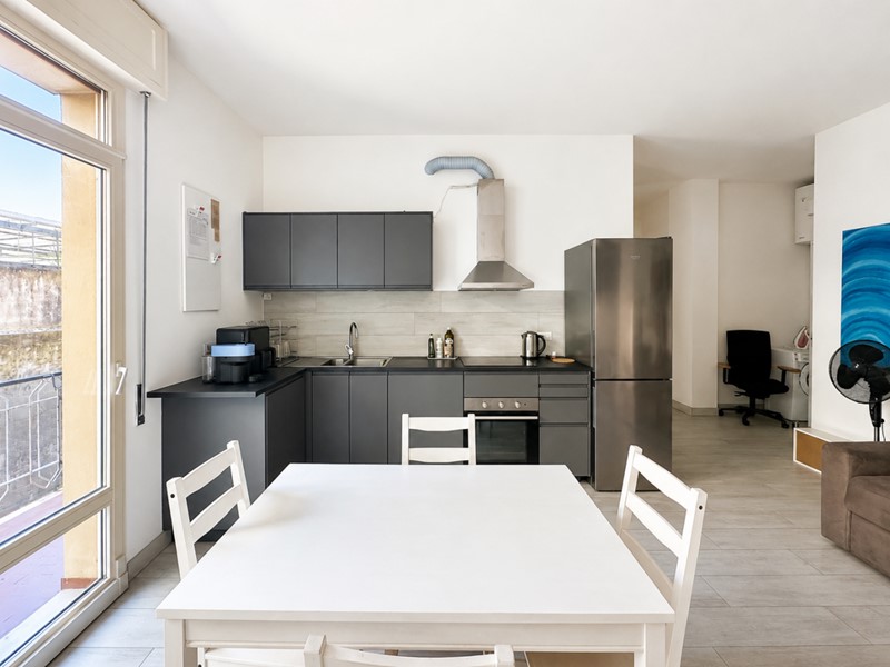 Trilocale in Affitto a Arona, 800&euro;, 75 m², arredato