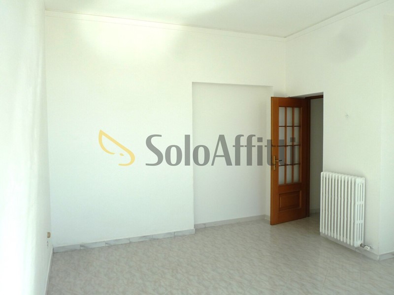 Appartamento in Affitto a Sanremo, 1'350&euro;, 90 m², con Box