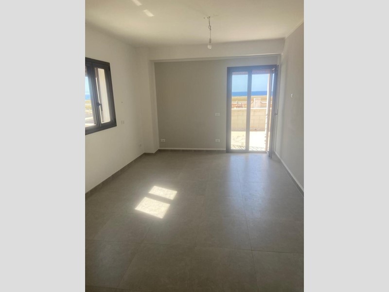 Quadrilocale in Vendita a Cinisi, 100'000&euro;, 86 m²