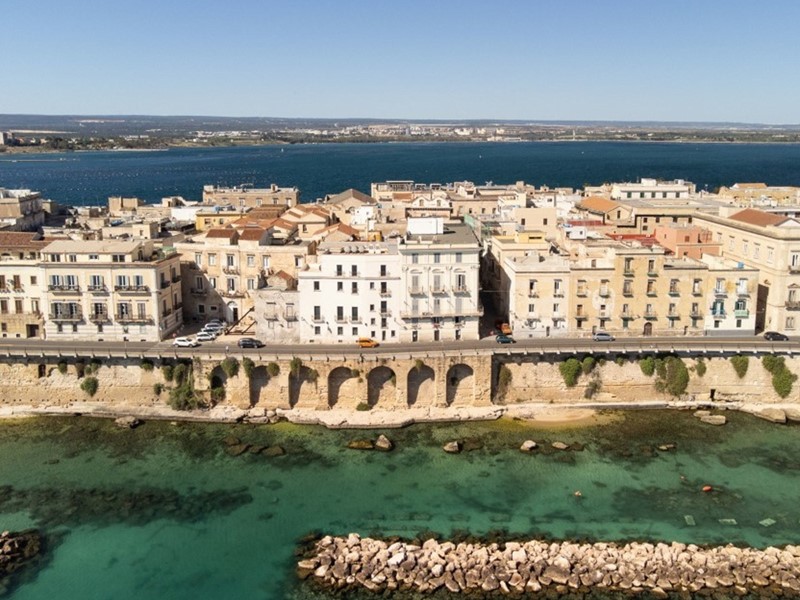 Appartamento in Vendita a Taranto, zona Centro Storico, 730'000&euro;, 585 m²