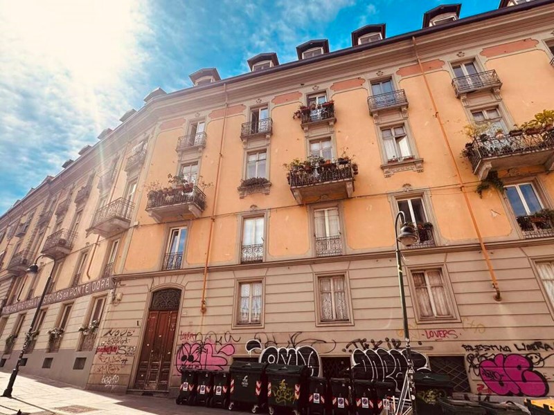 Bilocale in Vendita a Torino, 69'000&euro;, 37 m², arredato