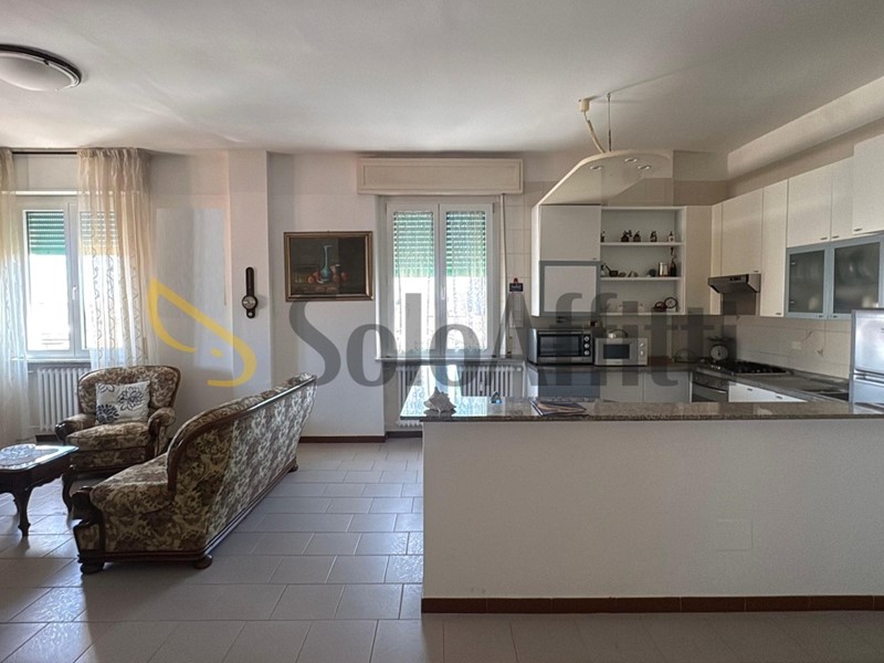 Quadrilocale in Affitto a Rimini, zona Centro Storico, 980&euro;, 90 m², arredato