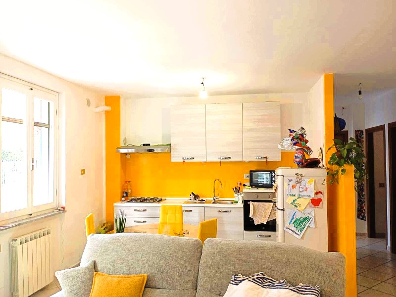 Quadrilocale in Vendita a Sarzana, zona Nave, 220'000&euro;, 80 m², con Box