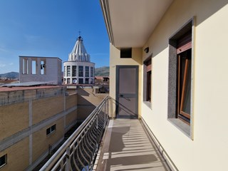 Quadrilocale in Vendita a Mondragone, zona Via Gubbio, 95'000&euro;, 95 m²