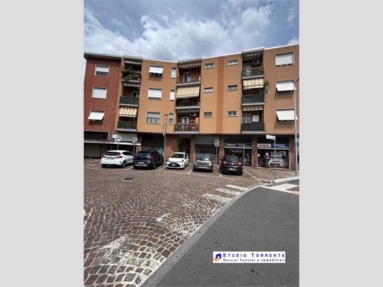 Trilocale in Vendita a Bollate, 205'000&euro;, 83 m²