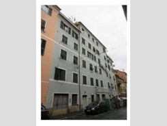 Trilocale in Vendita a Genova, 9'600&euro;, 32 m²