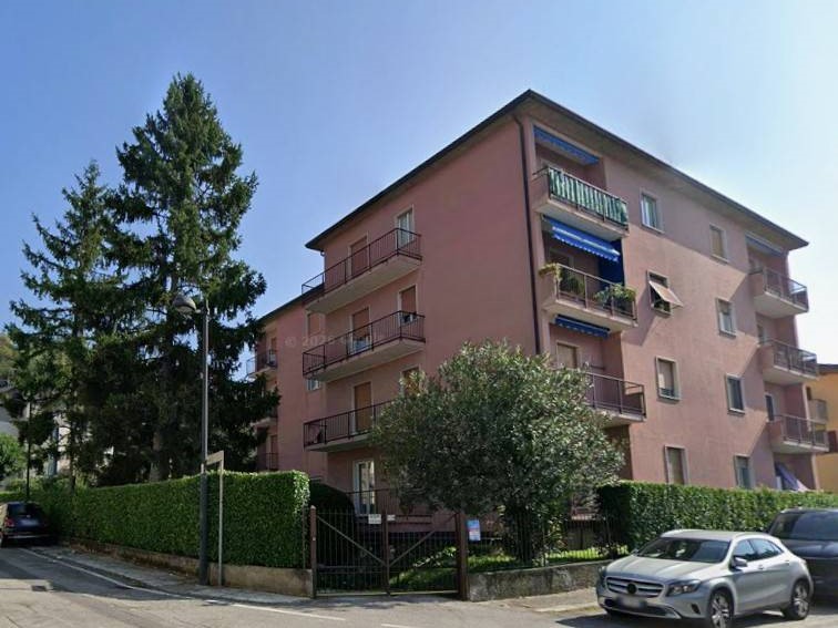 Trilocale in Vendita a Calolziocorte, 135'000&euro;, 100 m²