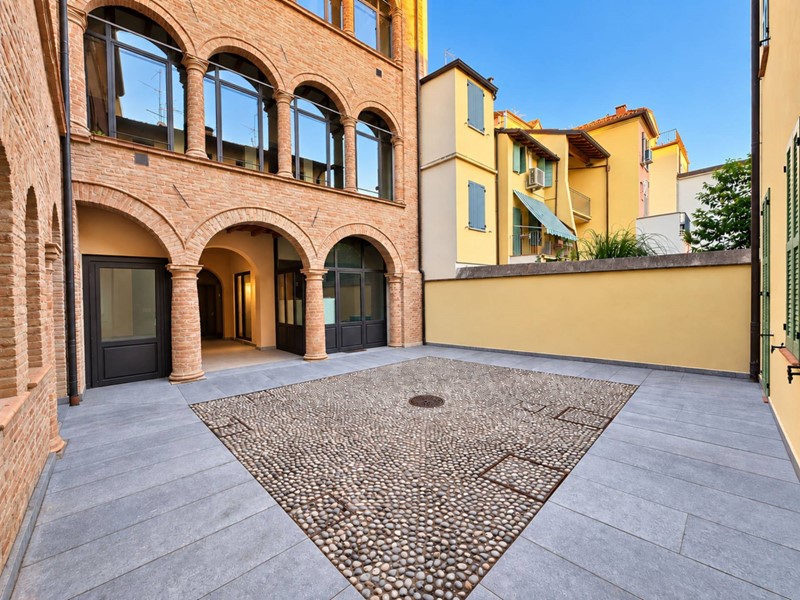 Quadrilocale in Vendita a Mirandola, 135'000&euro;, 101 m²
