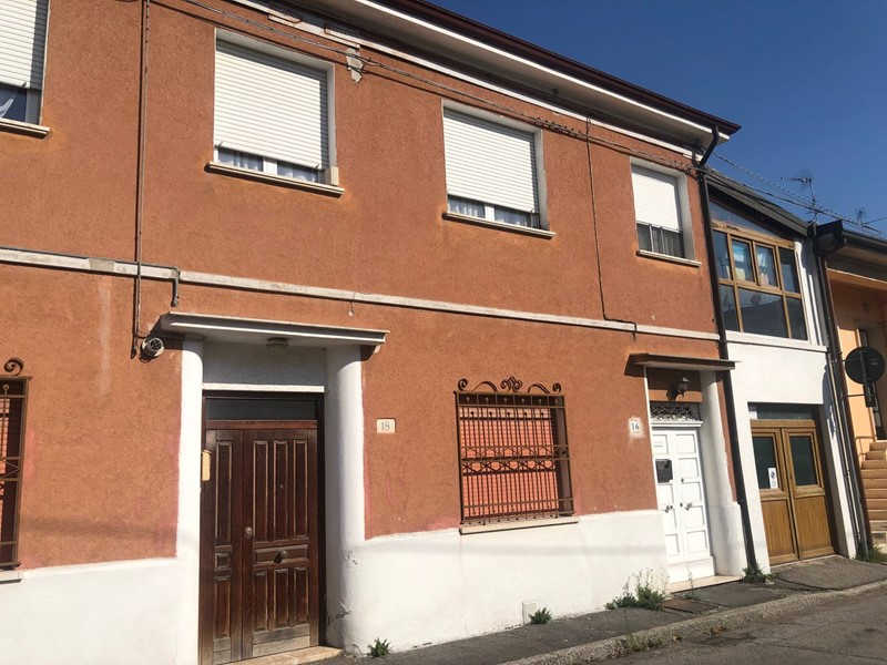 Appartamento in Vendita a Ferrara, 230'000&euro;, 160 m²