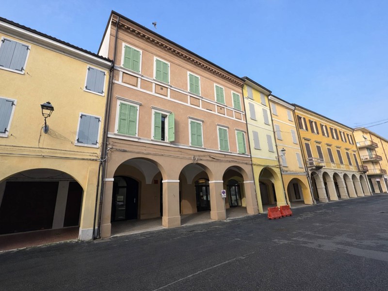 Quadrilocale in Vendita a Mirandola, 140'000&euro;, 104 m²