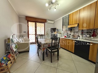 Trilocale in Vendita a Beinasco, 169'000&euro;, 66 m², con Box