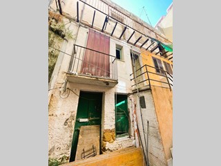 Appartamento in Vendita a Agrigento, 35'000&euro;, 230 m²