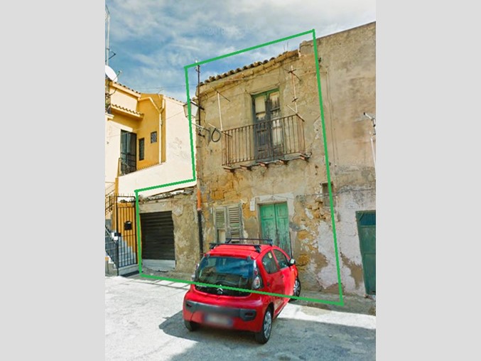 Appartamento in Vendita a Agrigento, 13'000&euro;, 80 m²
