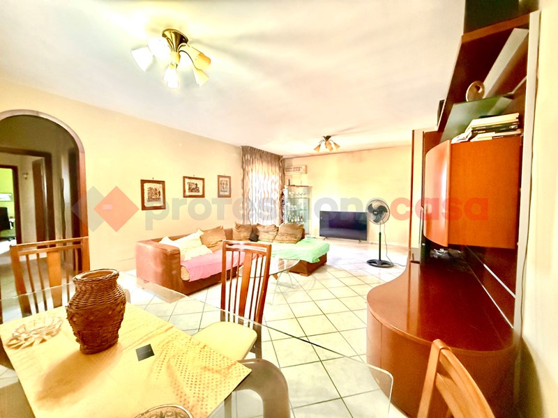 Quadrilocale in Vendita a Acerra, 125'000&euro;, 110 m²