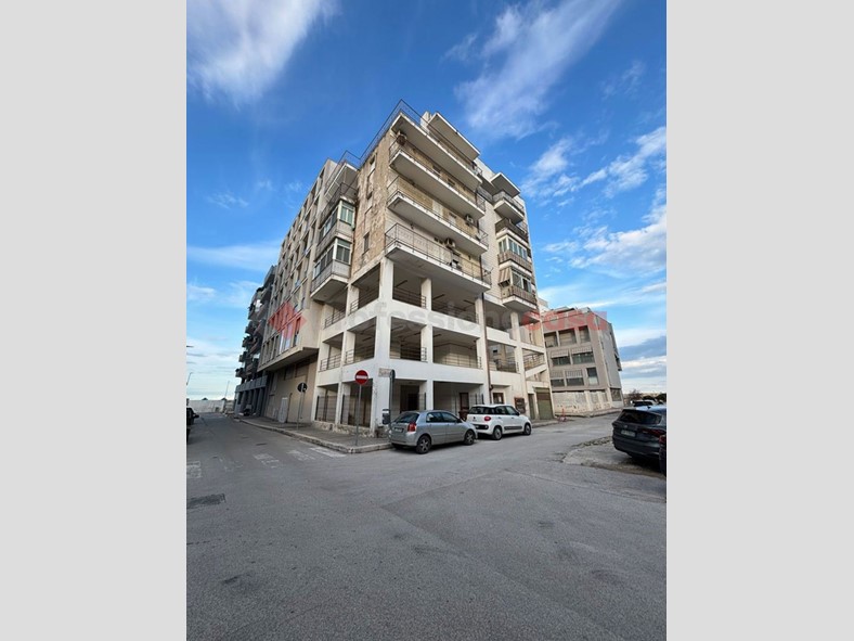 Bilocale in Vendita a Bari, 98'000&euro;, 47 m²