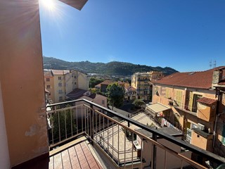 Trilocale in Vendita a Taggia, 185'000&euro;, 75 m²