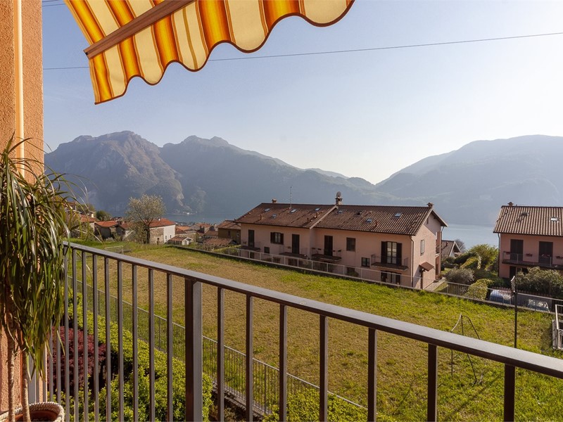 Quadrilocale in Vendita a Abbadia Lariana, 310'000&euro;, 154 m²