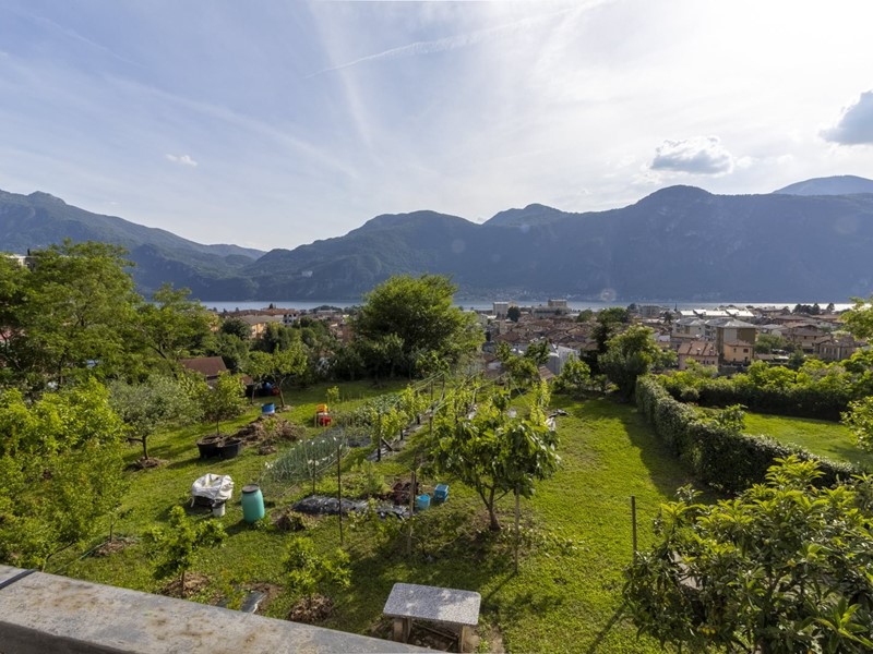 Quadrilocale in Vendita a Mandello del Lario, 310'000&euro;, 135 m²