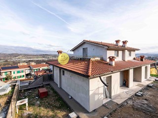 Appartamento in Vendita a Figline e Incisa Valdarno, zona Incisa, 671'000&euro;, 270 m², con Box