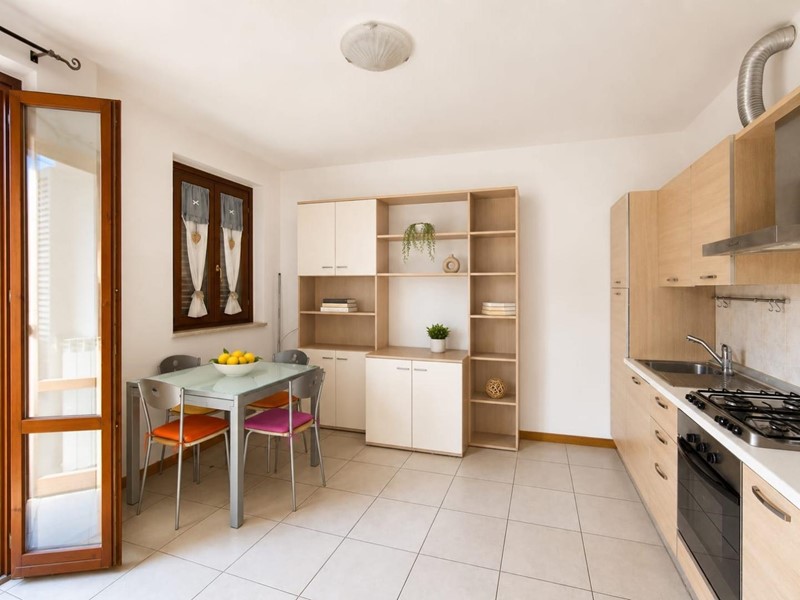 Bilocale in Vendita a Castelnuovo Berardenga, zona Ponte a Bozzone, 120'000&euro;, 40 m², con Box