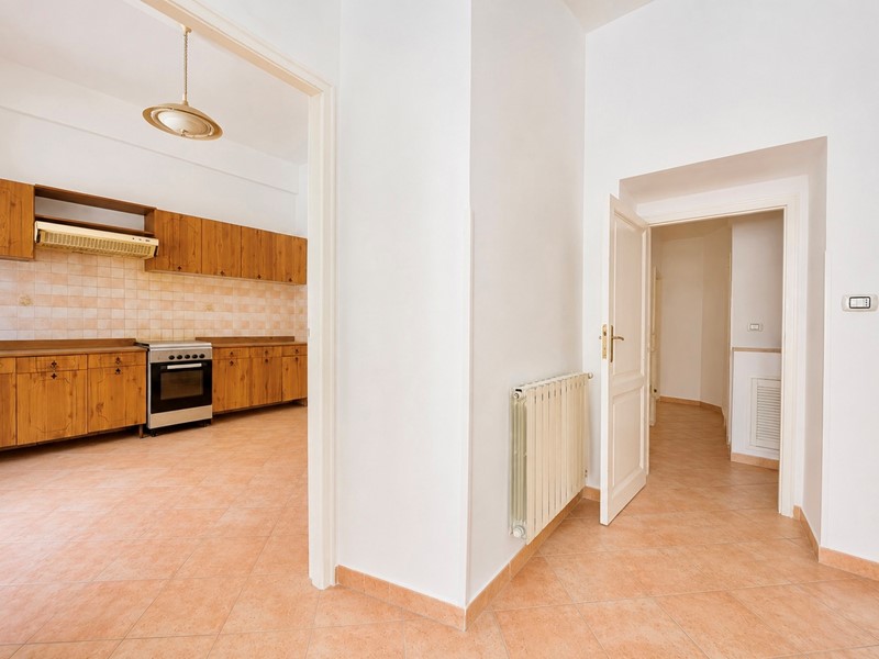 Trilocale in Vendita a Fiuggi, 42'000&euro;, 75 m²